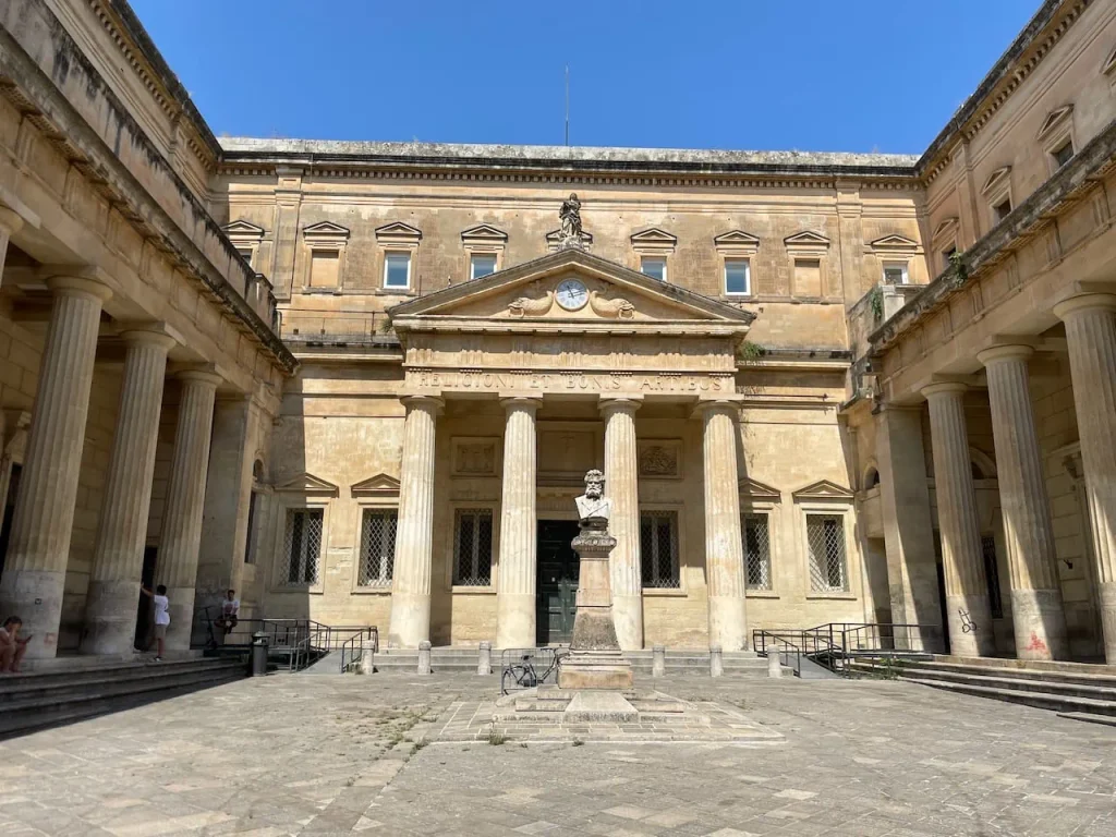 Bernardini Library- Convitto Palmieri