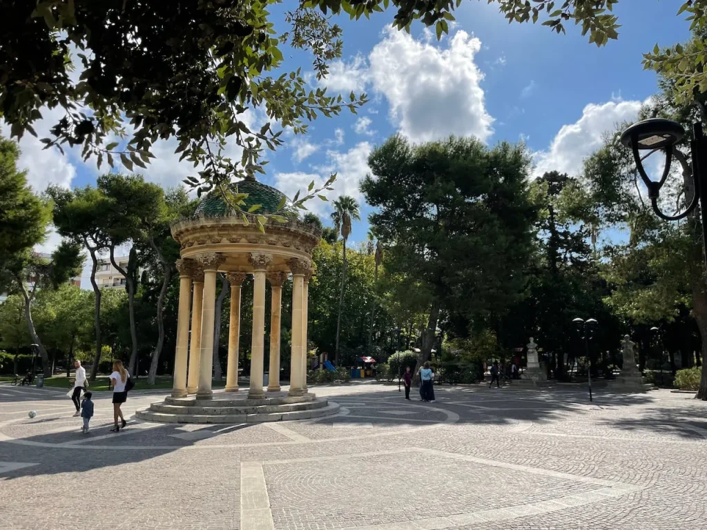 Villa Comunale Park 1 - Italy Unseen