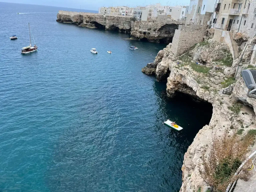 cliff viewpoints 3 polignano a mare - bari - puglia(1)