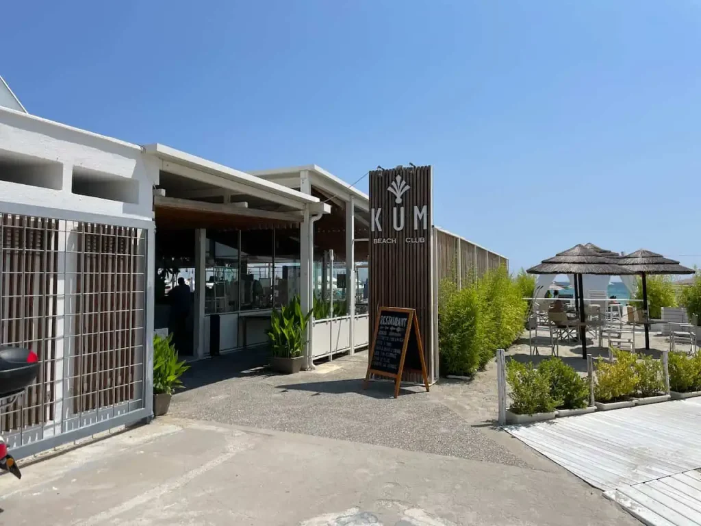 kum beach club alimini beach salento puglia 1